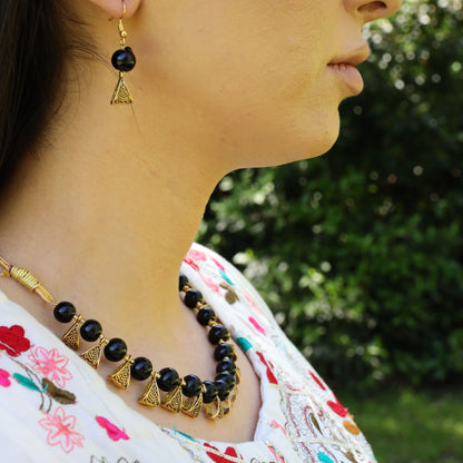 Mia Earring Black