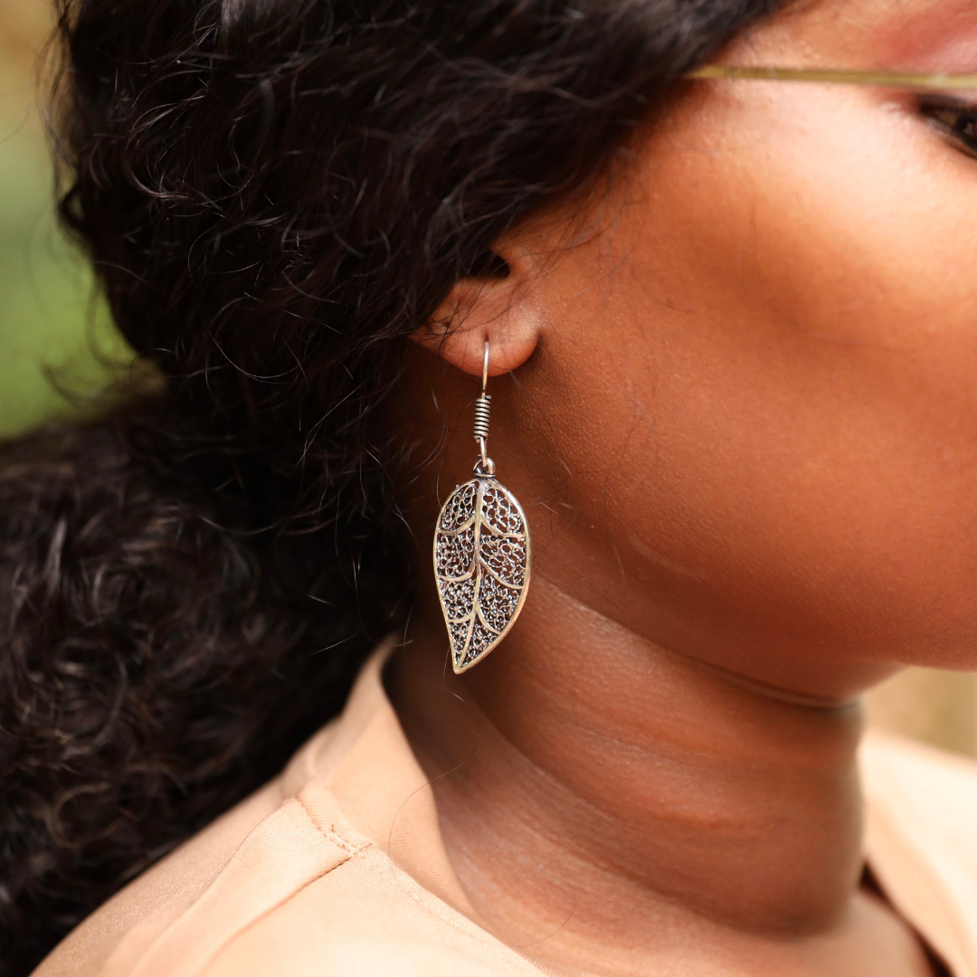 Rustic Leaf Dangler