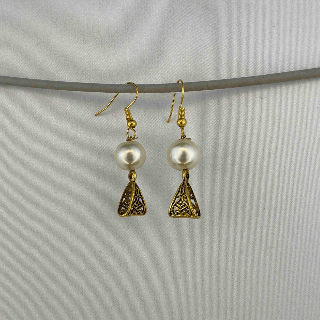 Mia Earring White